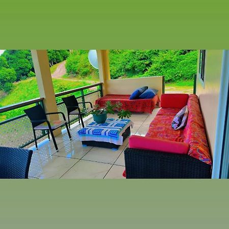 Punaei Lodge Atuona エクステリア 写真